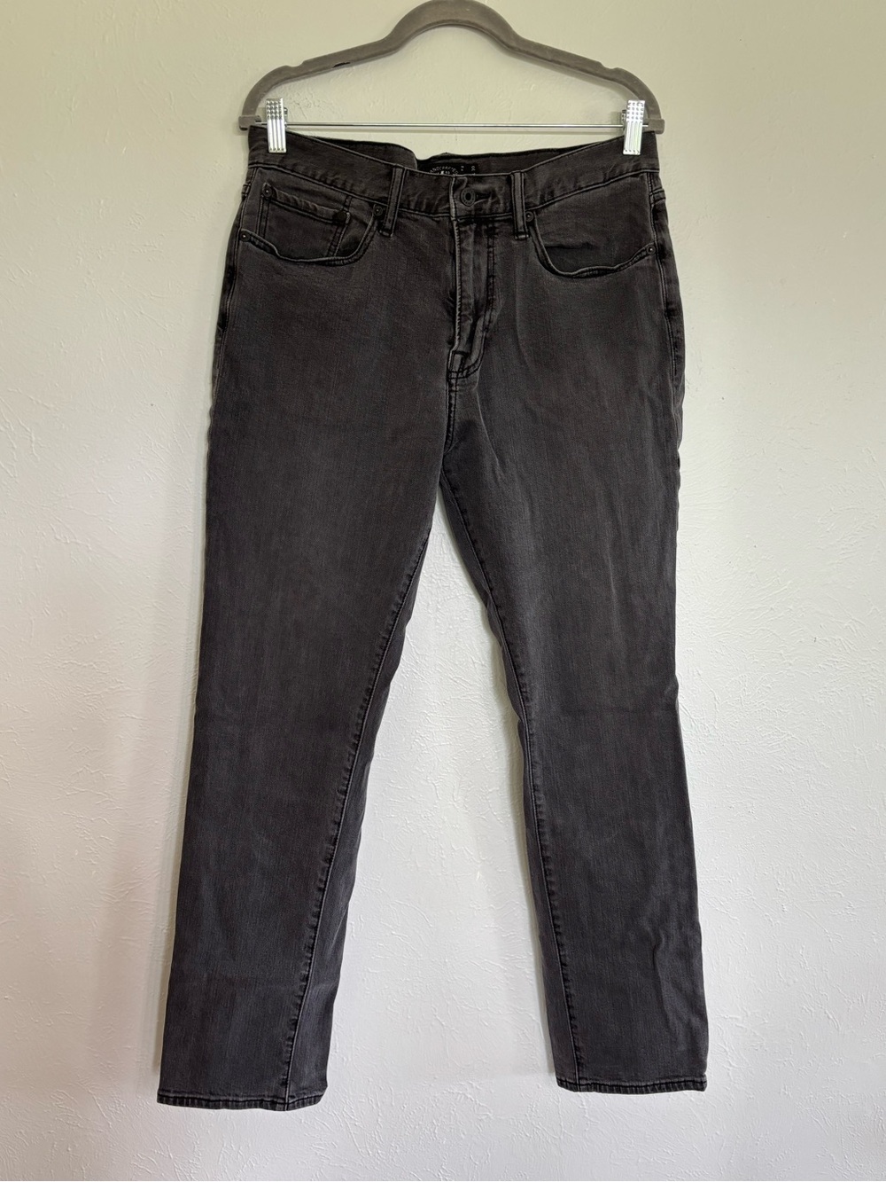 Lucky Brand Men's Black Washed Jeans - Athletic Fit